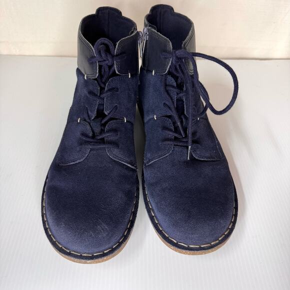 CLARKS Lace Up Boot Women's 9 Tamitha Key Navy Suede Leather Ankle Bootie Casual - Picture 5 of 9
